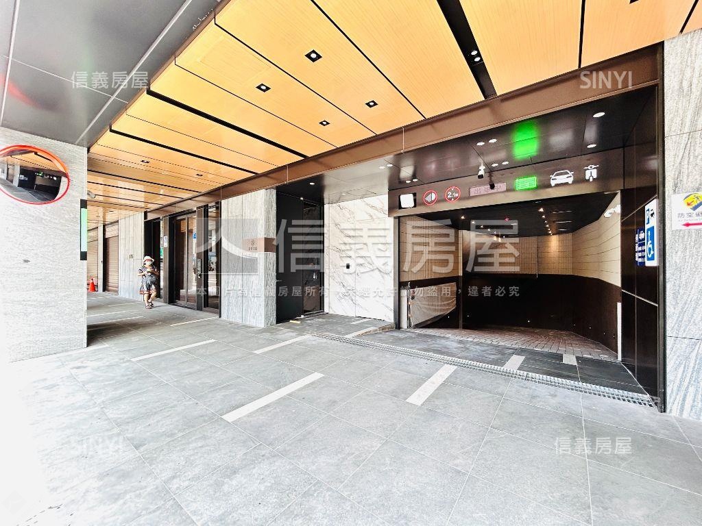 新碩文曲Ａ１九樓三房房屋室內格局與周邊環境