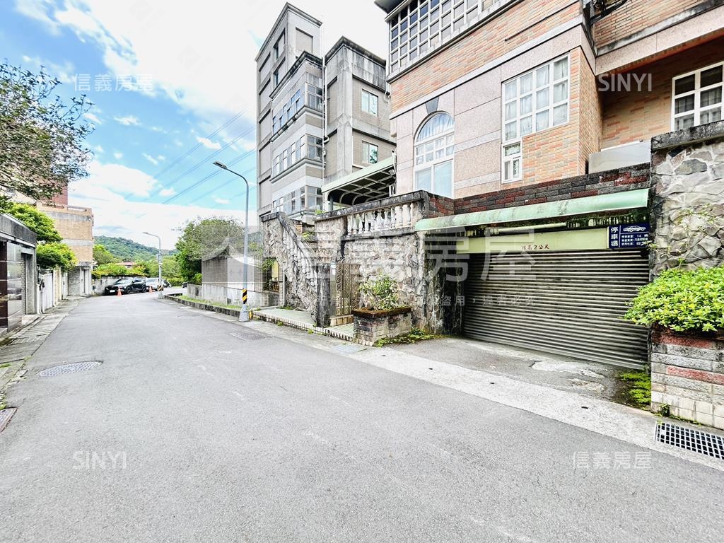 國會山莊公園旁電梯美屋房屋室內格局與周邊環境