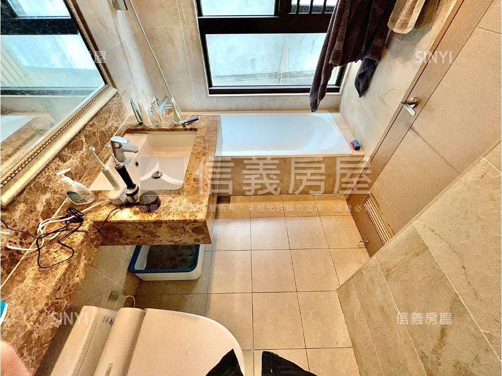 麗寶邊間三房平面車位房屋室內格局與周邊環境