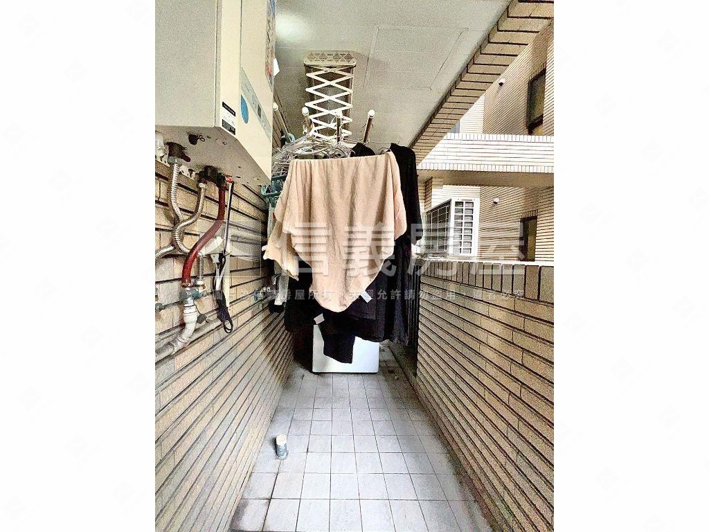 麗寶邊間三房平面車位房屋室內格局與周邊環境