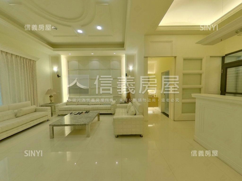 高鐵區威尼斯人電梯豪墅房屋室內格局與周邊環境