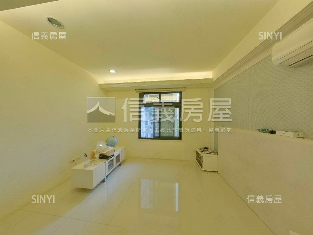 高鐵區威尼斯人電梯豪墅房屋室內格局與周邊環境