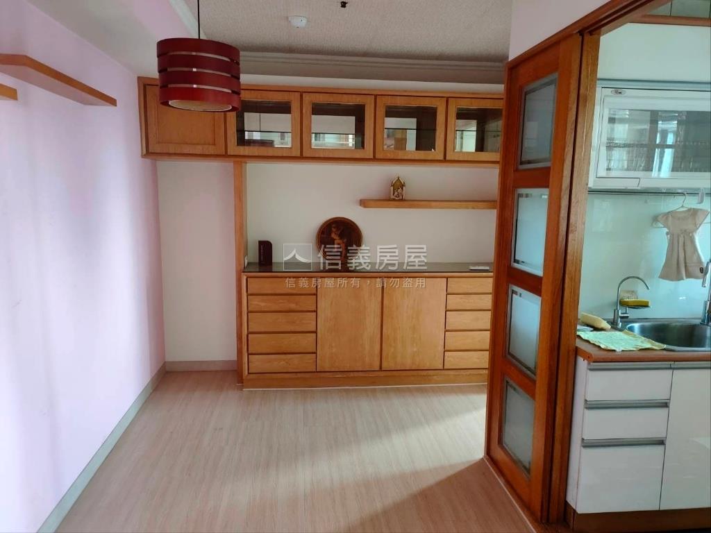面１０１景觀大樓房屋室內格局與周邊環境