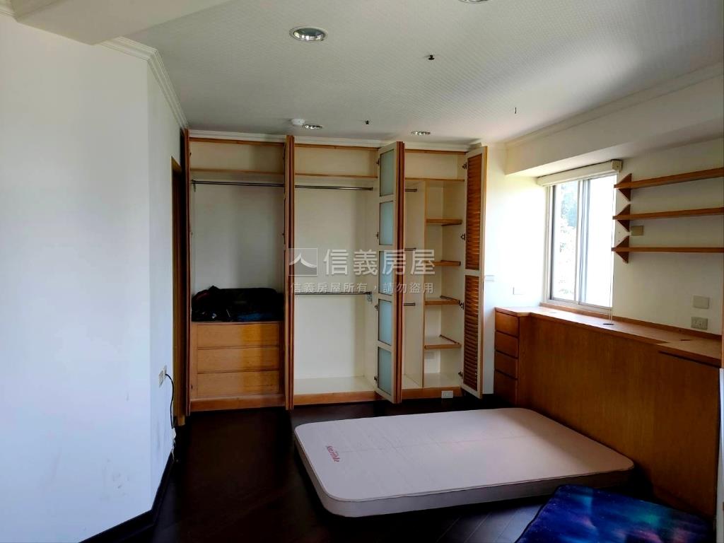 面１０１景觀大樓房屋室內格局與周邊環境