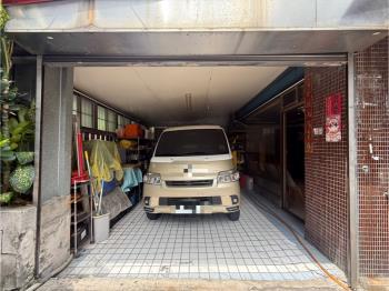 永安保平路華廈車庫一樓