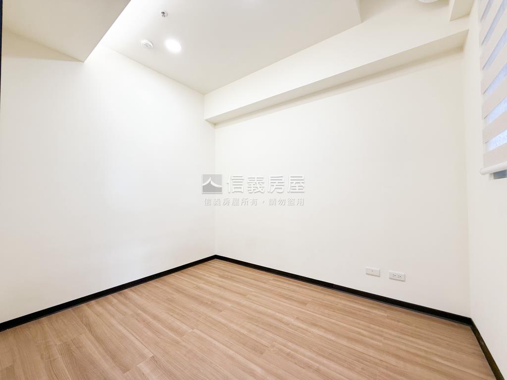 上東京精美兩房兩衛浴車位房屋室內格局與周邊環境