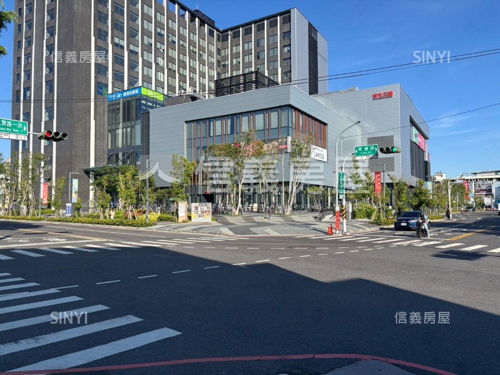 育德二路｜臨路約１５米地房屋室內格局與周邊環境