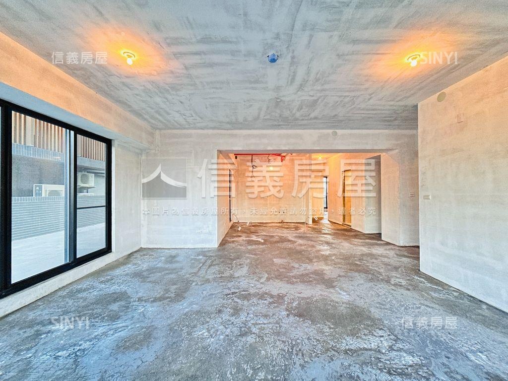 昭揚天御露台３房雙車位房屋室內格局與周邊環境