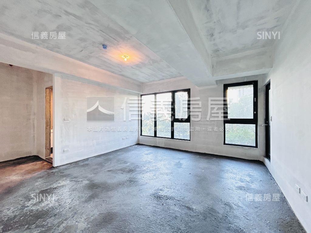 昭揚天御露台３房雙車位房屋室內格局與周邊環境