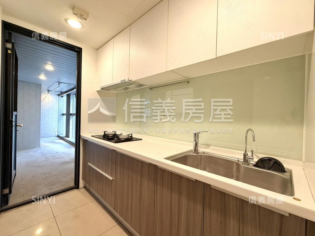 桃大建設★桃大極３房車位房屋室內格局與周邊環境