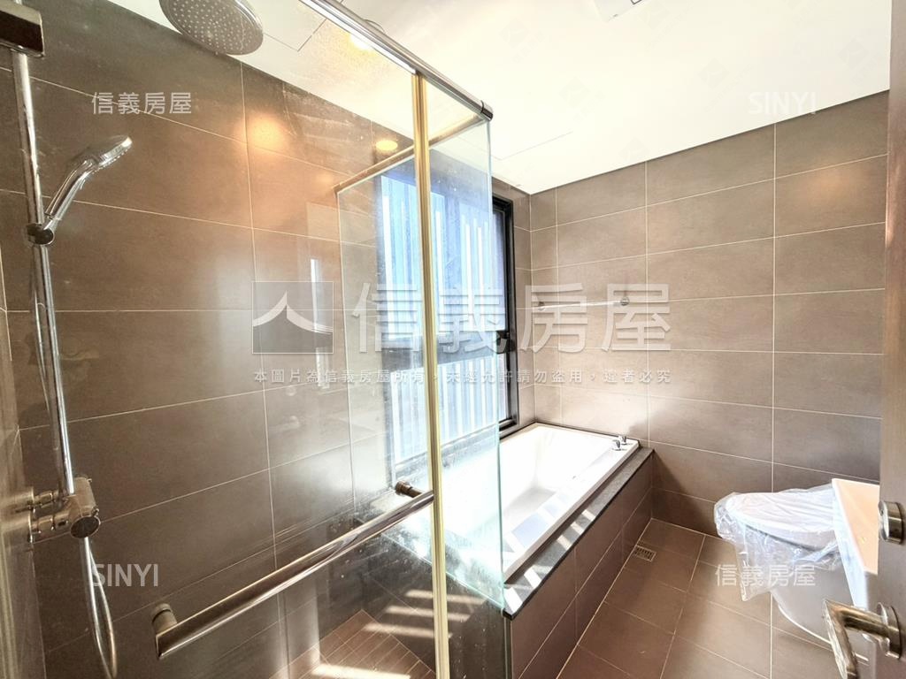 桃大建設★桃大極３房車位房屋室內格局與周邊環境