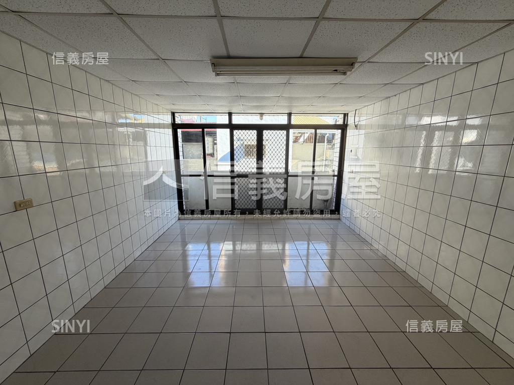 自強朝南美透天房屋室內格局與周邊環境
