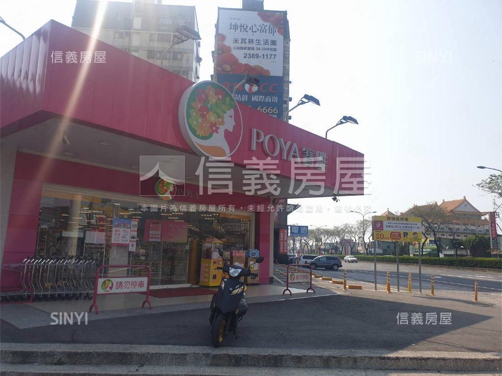 金馬之櫻挑高２房平車房屋室內格局與周邊環境