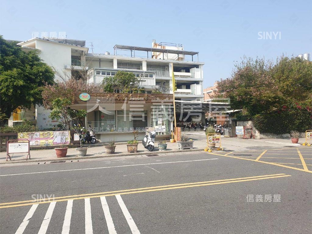 金馬之櫻挑高２房平車房屋室內格局與周邊環境