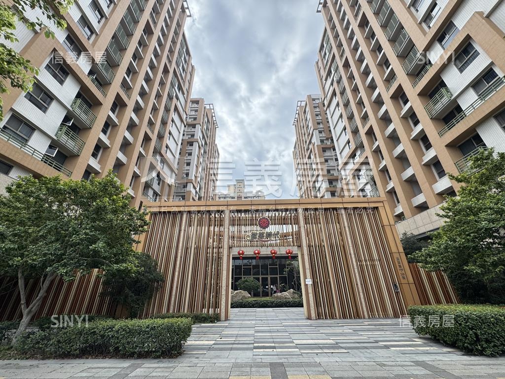 前鎮．公園旁邊間三房平車房屋室內格局與周邊環境