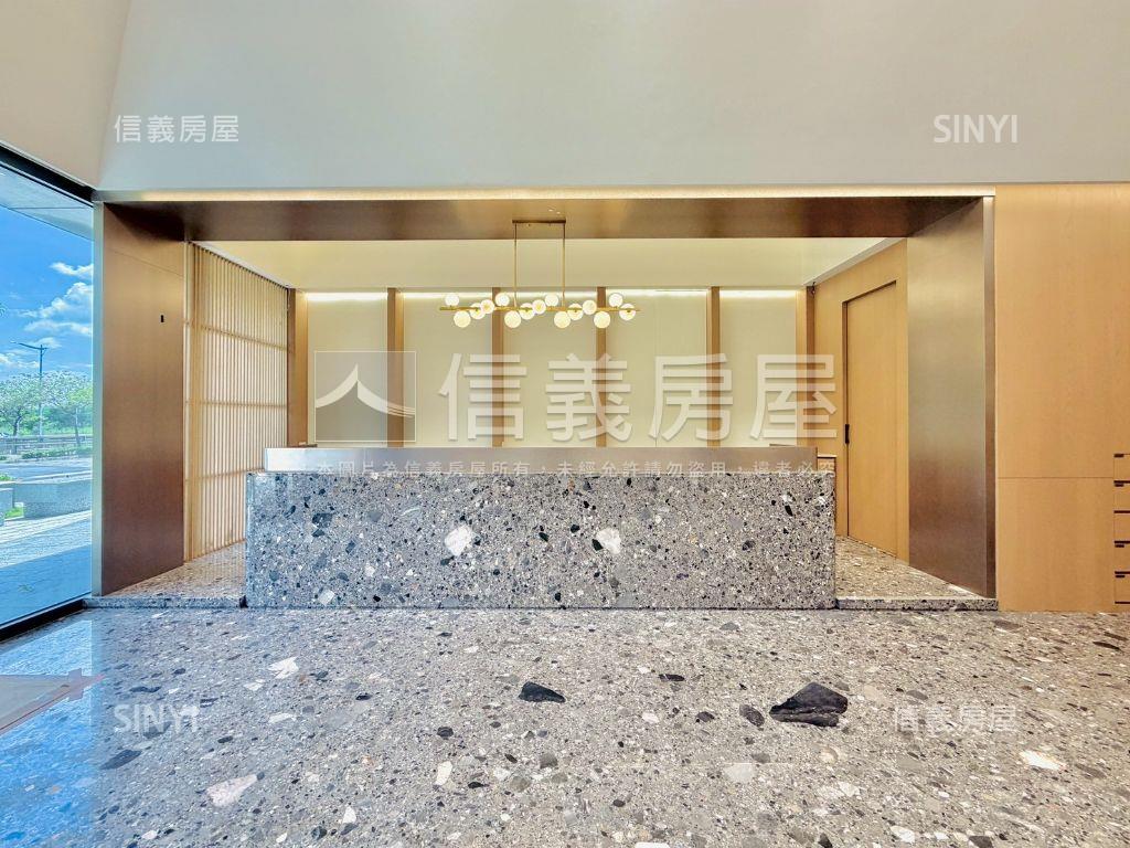 漢神洲際８米寬店面房屋室內格局與周邊環境