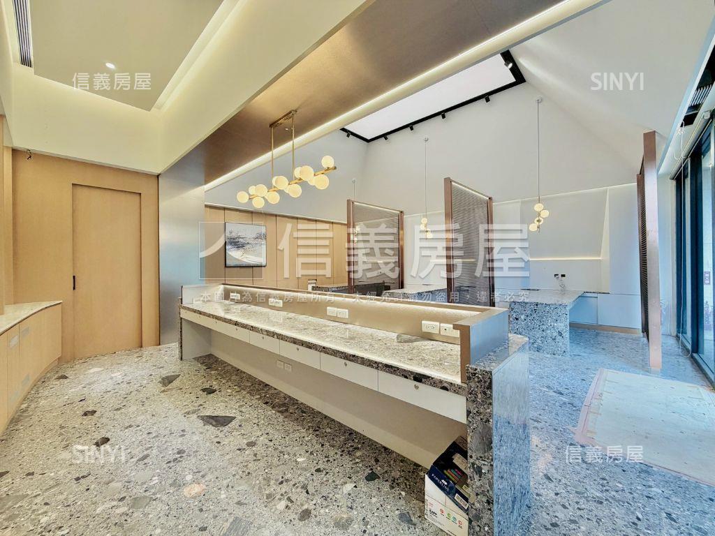 漢神洲際８米寬店面房屋室內格局與周邊環境