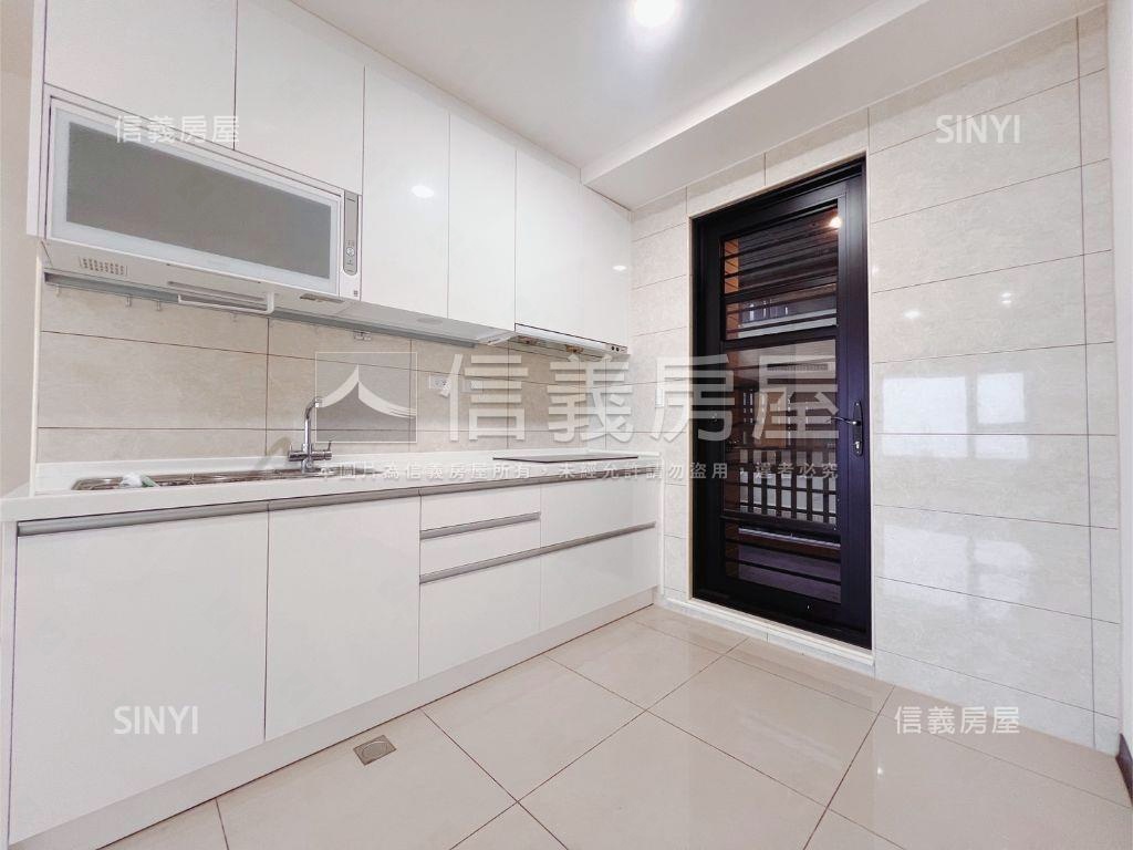 【皇翔ＰＡＲＫ】Ｂ棟邊間房屋室內格局與周邊環境