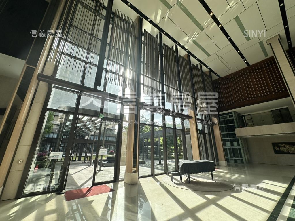 【皇翔ＰＡＲＫ】Ｂ棟邊間房屋室內格局與周邊環境