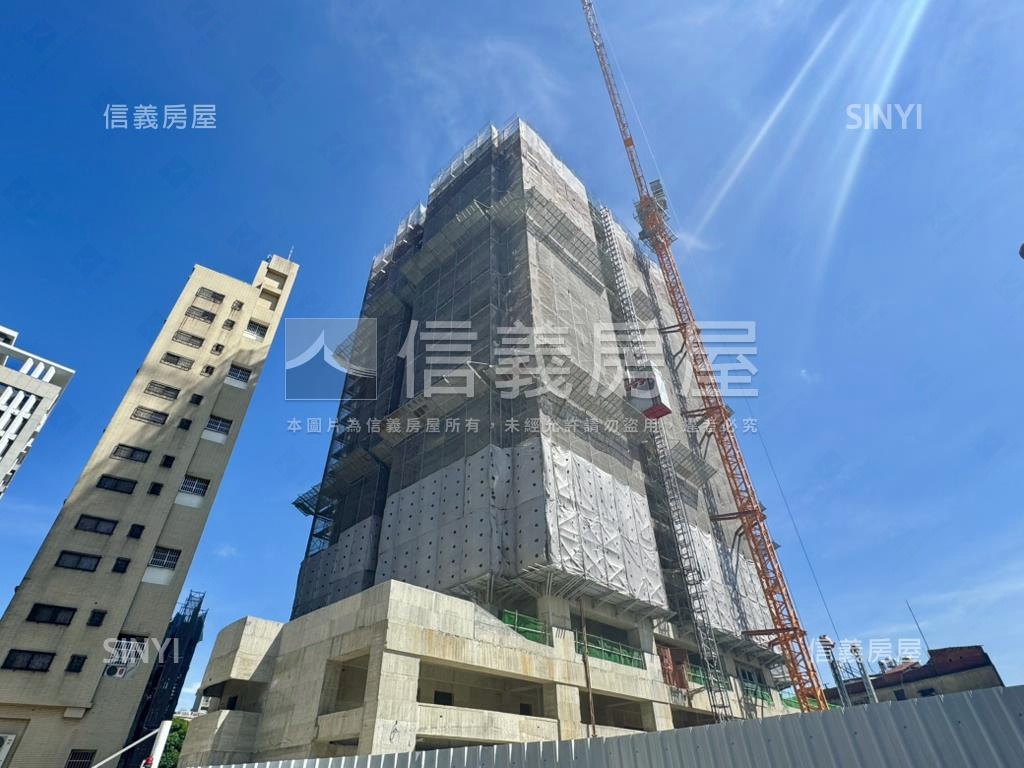 鴻奕世紀享角間三房房屋室內格局與周邊環境