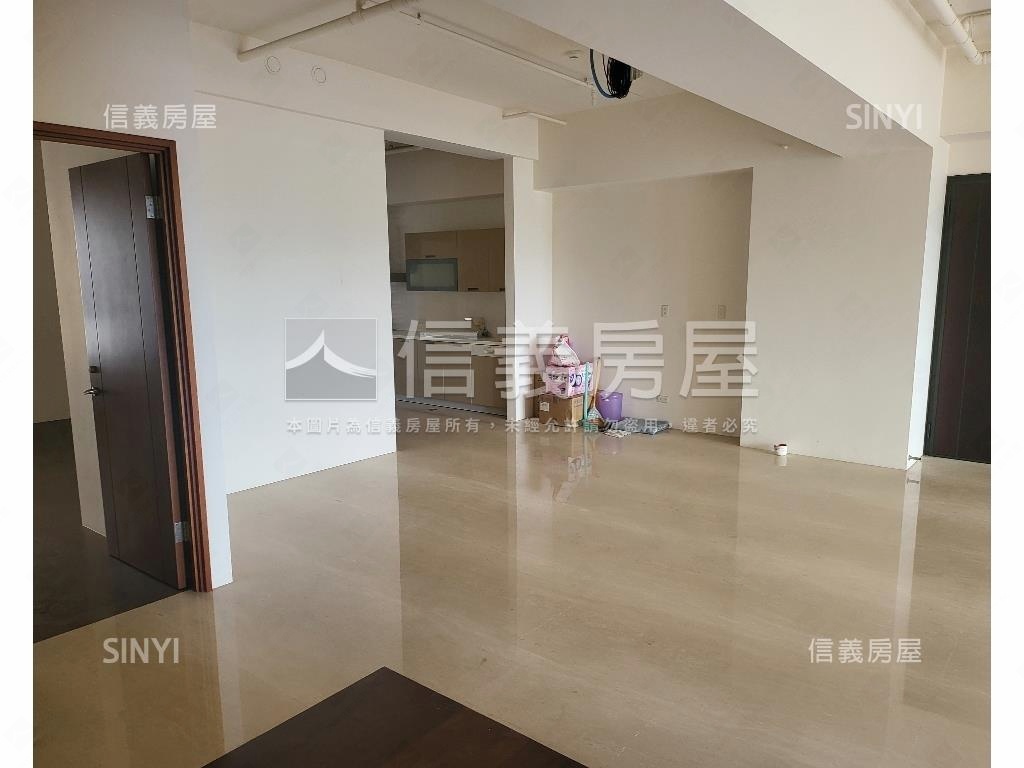 海德一號客廳面公園房屋室內格局與周邊環境