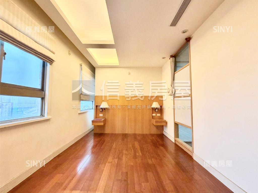 天闊方正四房大空間房屋室內格局與周邊環境