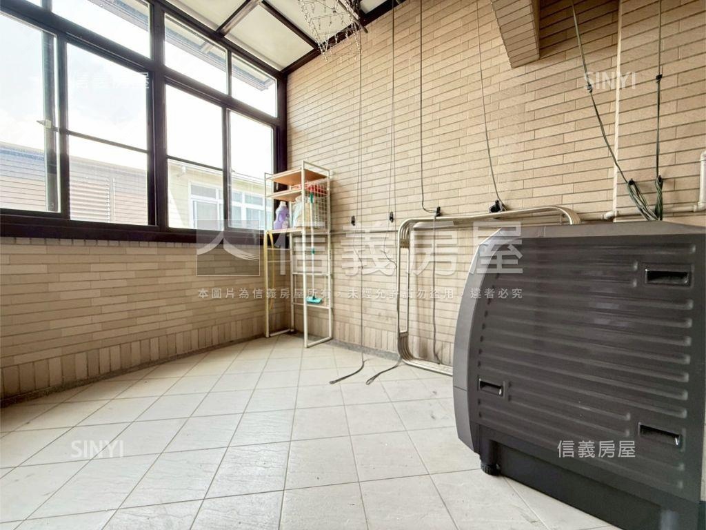 鳳翔學區十年面寬車墅房屋室內格局與周邊環境