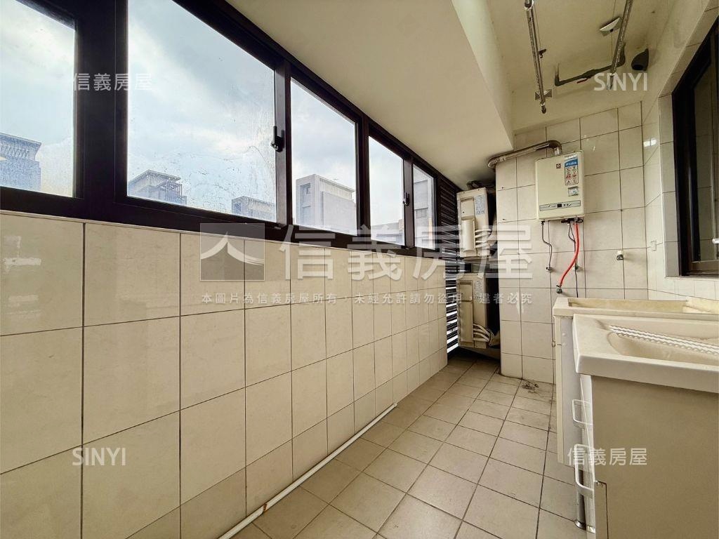 悠活郡高樓三房平車房屋室內格局與周邊環境