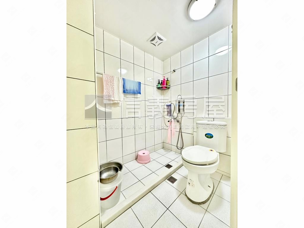 元氣面中庭樹海附平面車位房屋室內格局與周邊環境