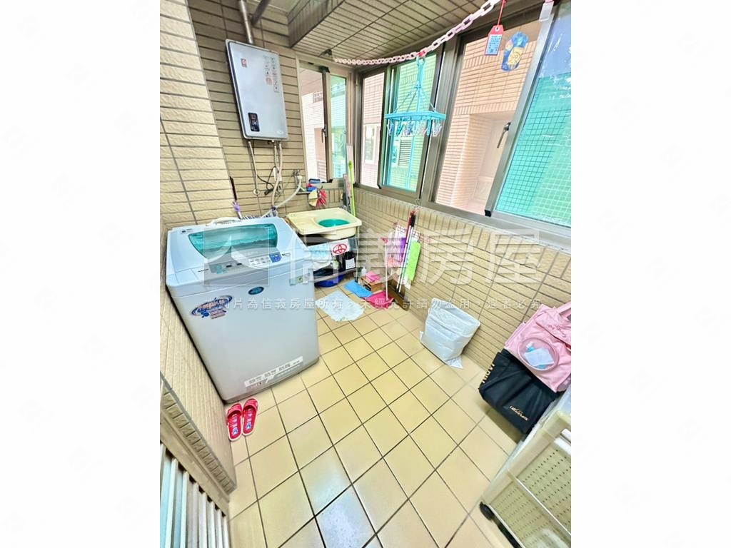 元氣面中庭樹海附平面車位房屋室內格局與周邊環境