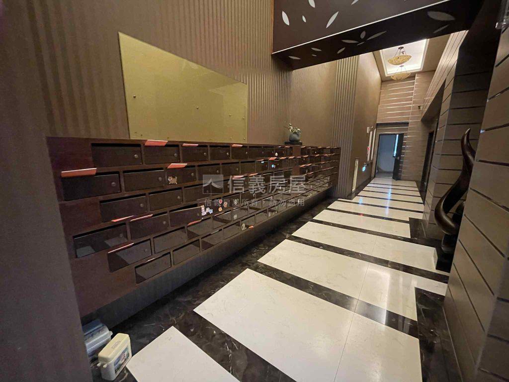 小港名發新境三房平車美宅房屋室內格局與周邊環境