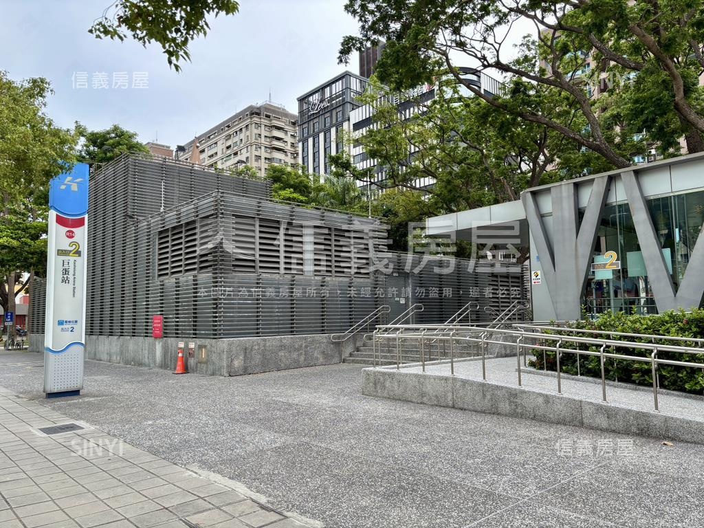 近巨蛋捷運收租金店房屋室內格局與周邊環境
