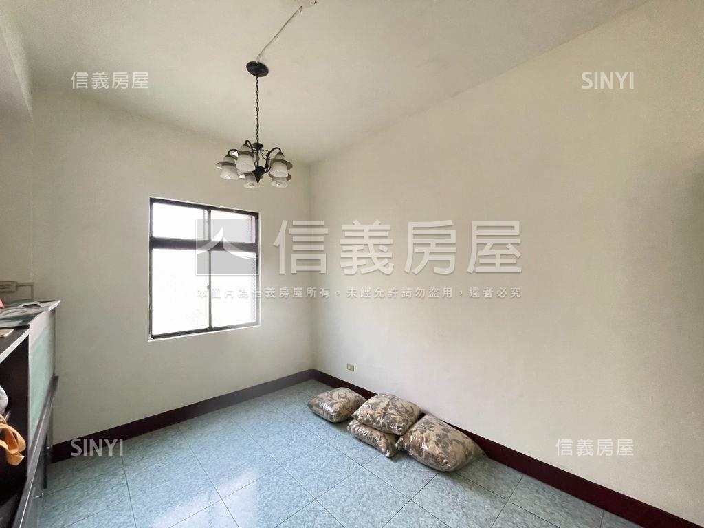 中華路大地坪邊間透天房屋室內格局與周邊環境