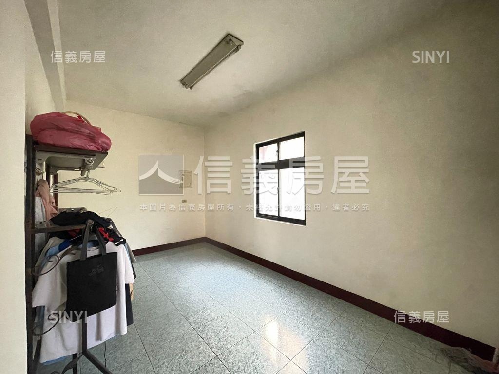 中華路大地坪邊間透天房屋室內格局與周邊環境