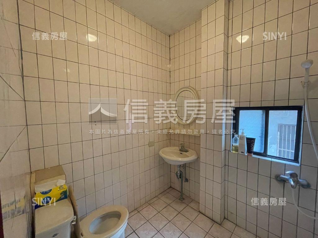 中華路大地坪邊間透天房屋室內格局與周邊環境