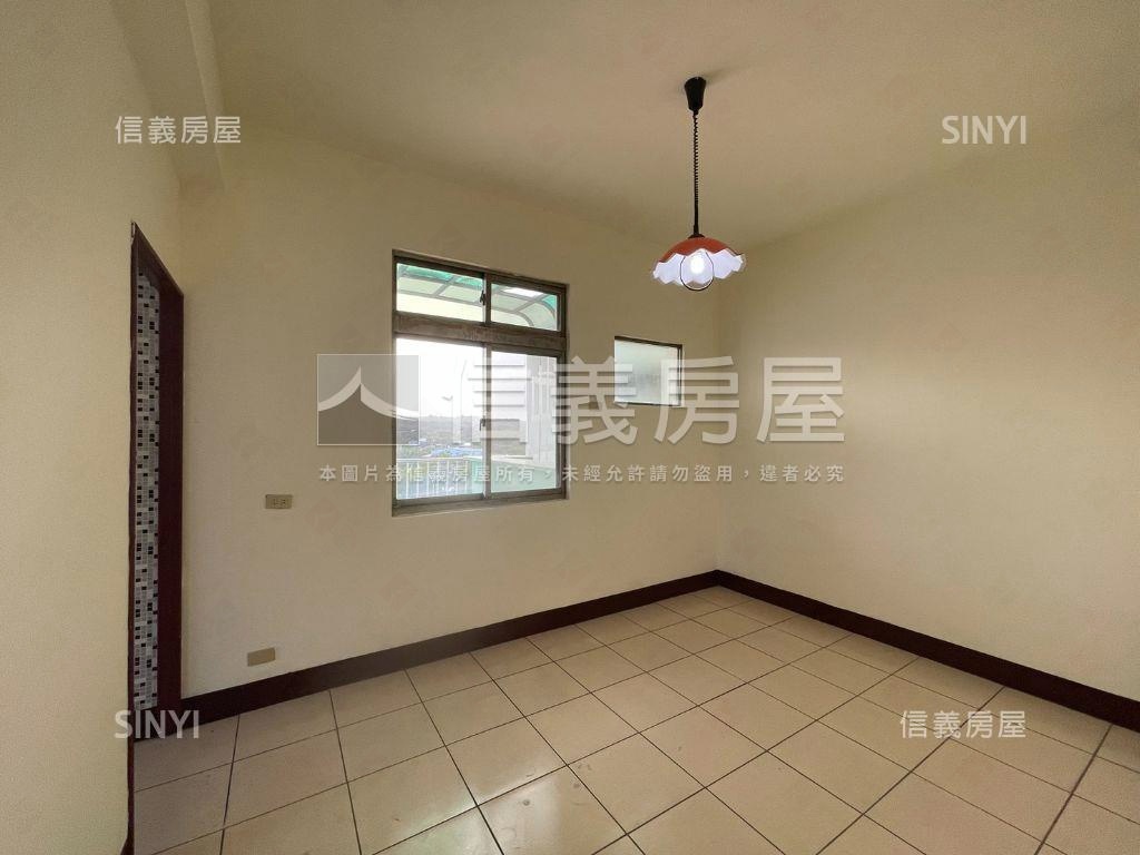 中華路大地坪邊間透天房屋室內格局與周邊環境