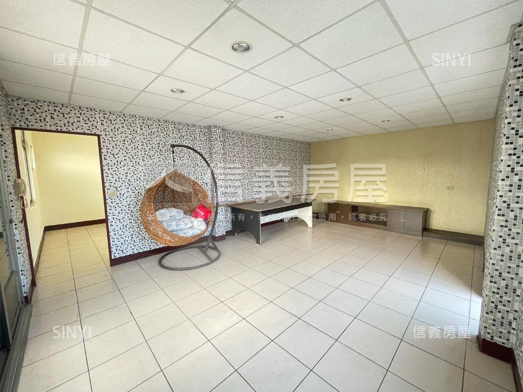 中華路大地坪邊間透天房屋室內格局與周邊環境