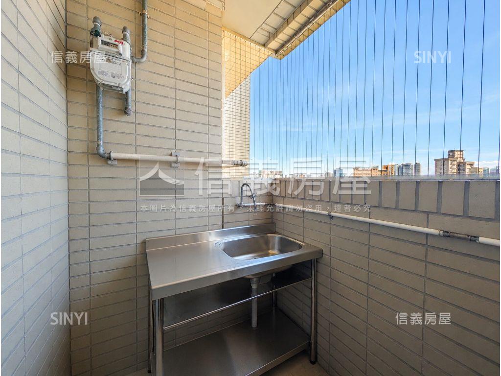 運動時代邊間採光三房房屋室內格局與周邊環境