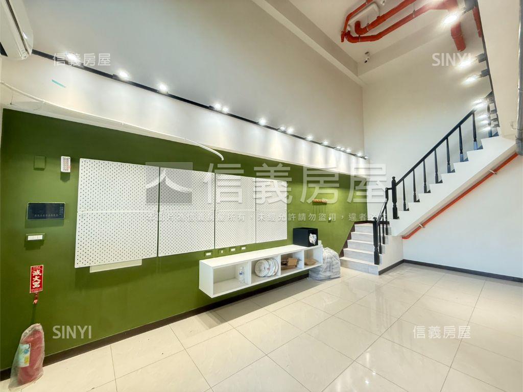 波爾多挑高美妝金店面房屋室內格局與周邊環境