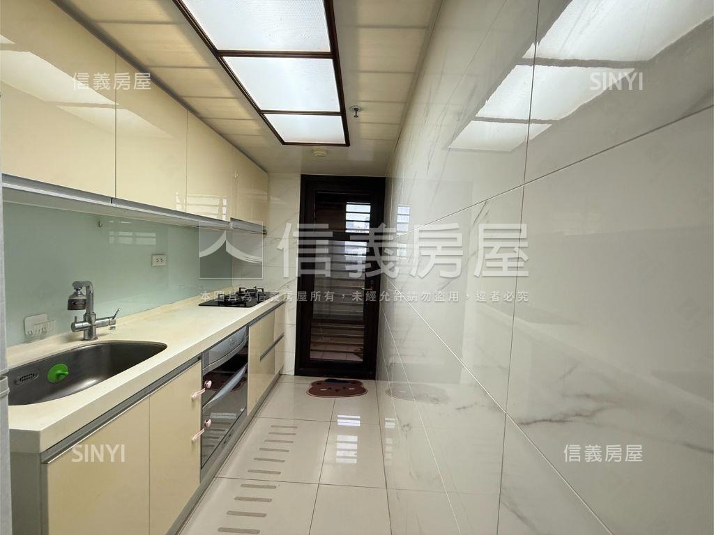 專約。新帝標３房車位美宅房屋室內格局與周邊環境