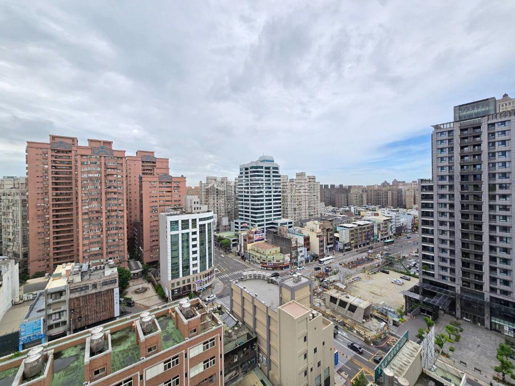 天下大觀溫馨裝潢景觀三房房屋室內格局與周邊環境