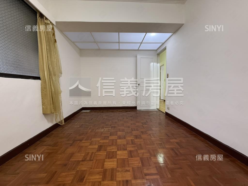 榮總特區電梯四房房屋室內格局與周邊環境