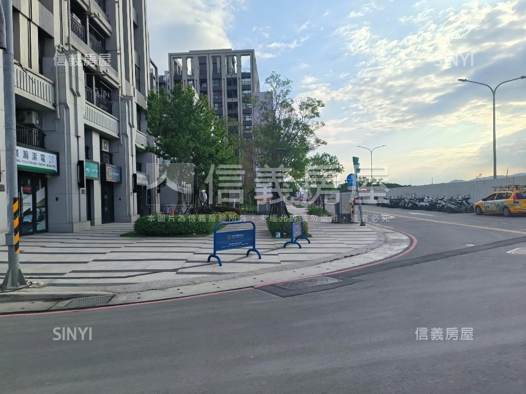 幸福滿滿優質邊間店面房屋室內格局與周邊環境