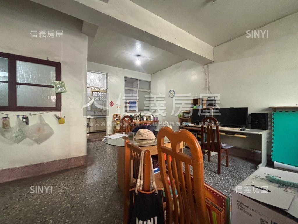 近彰師大美透天房屋室內格局與周邊環境