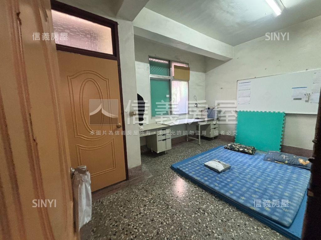 近彰師大美透天房屋室內格局與周邊環境