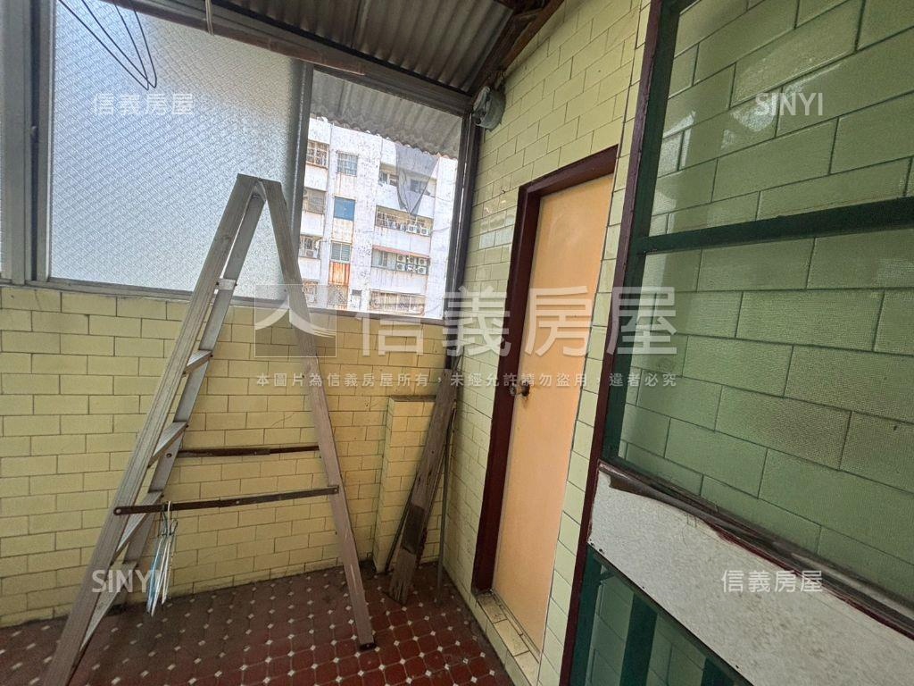 近彰師大美透天房屋室內格局與周邊環境