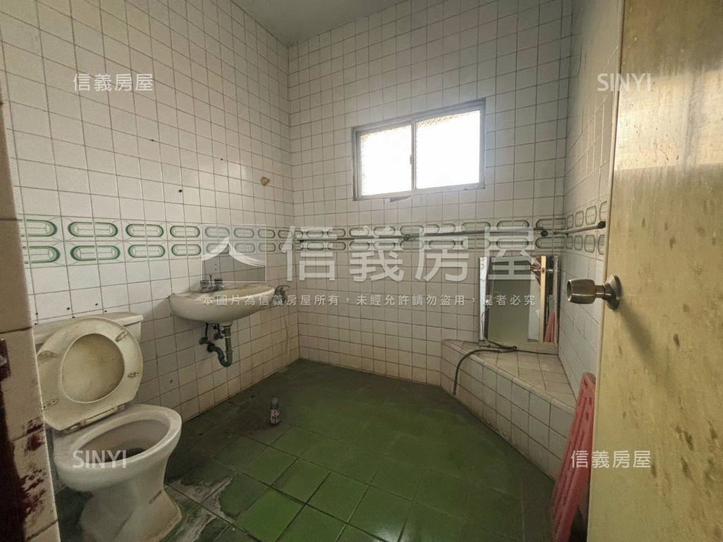 近彰師大美透天房屋室內格局與周邊環境