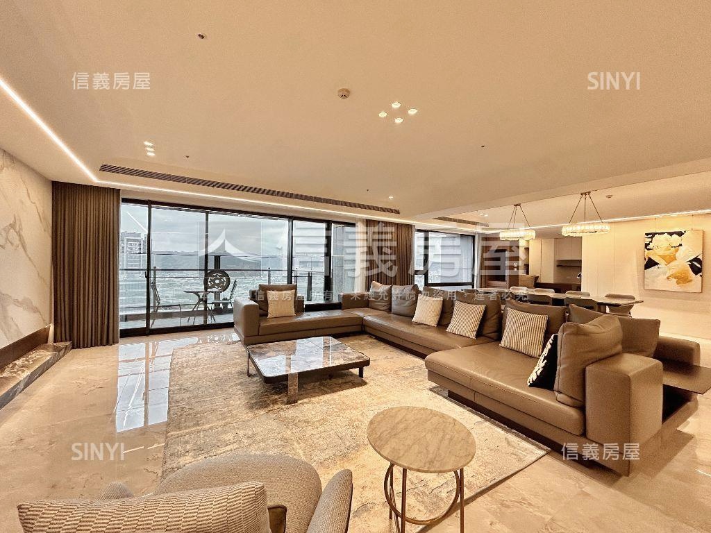 遠雄九五時尚豪華２１樓房屋室內格局與周邊環境