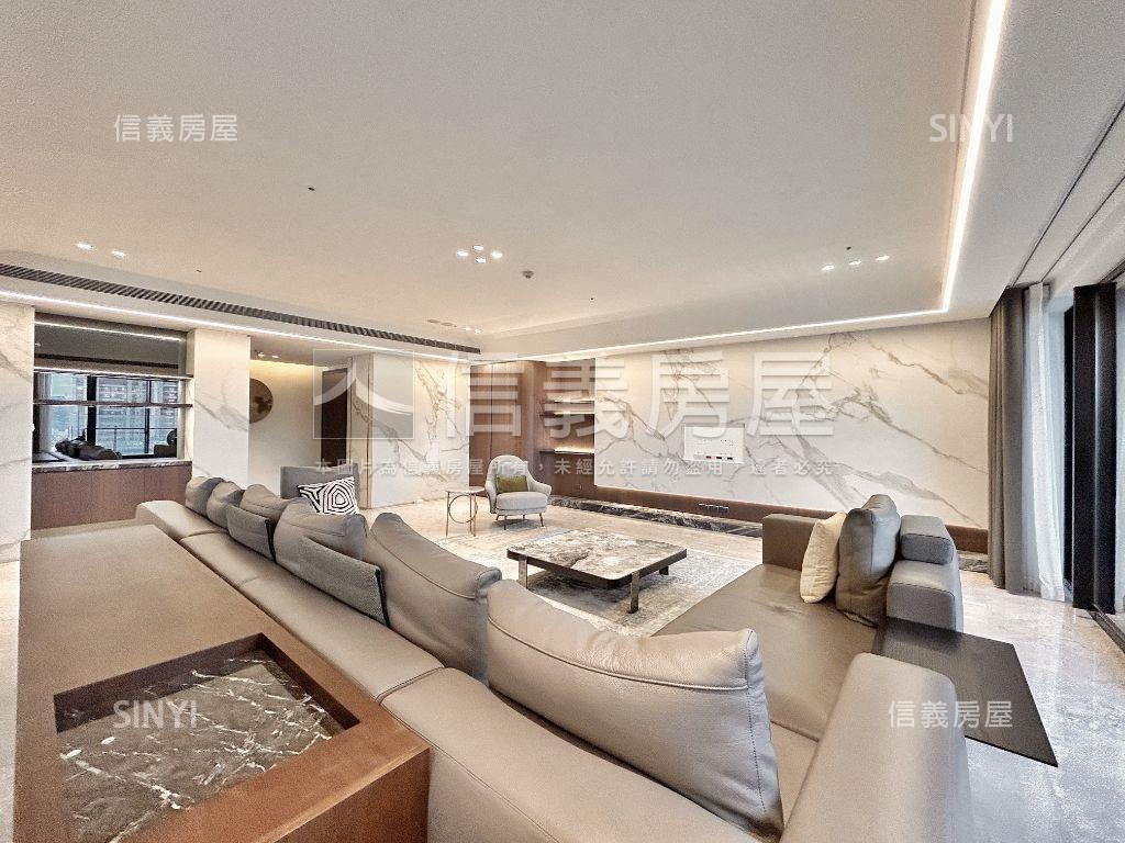 遠雄九五時尚豪華２１樓房屋室內格局與周邊環境