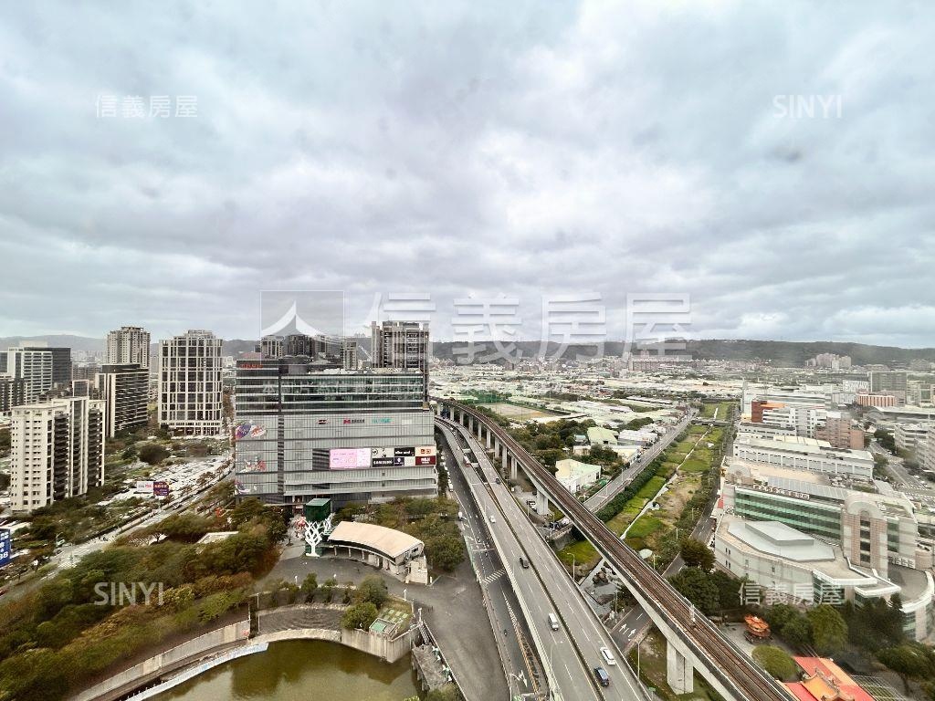 遠雄九五時尚豪華２１樓房屋室內格局與周邊環境